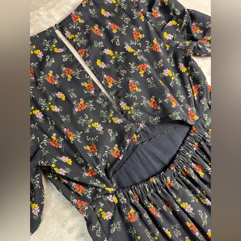 Abercrombie & Fitch Women's Black Floral‎ Mini Dress Size Medium Puff Sleeve - Picture 4 of 9